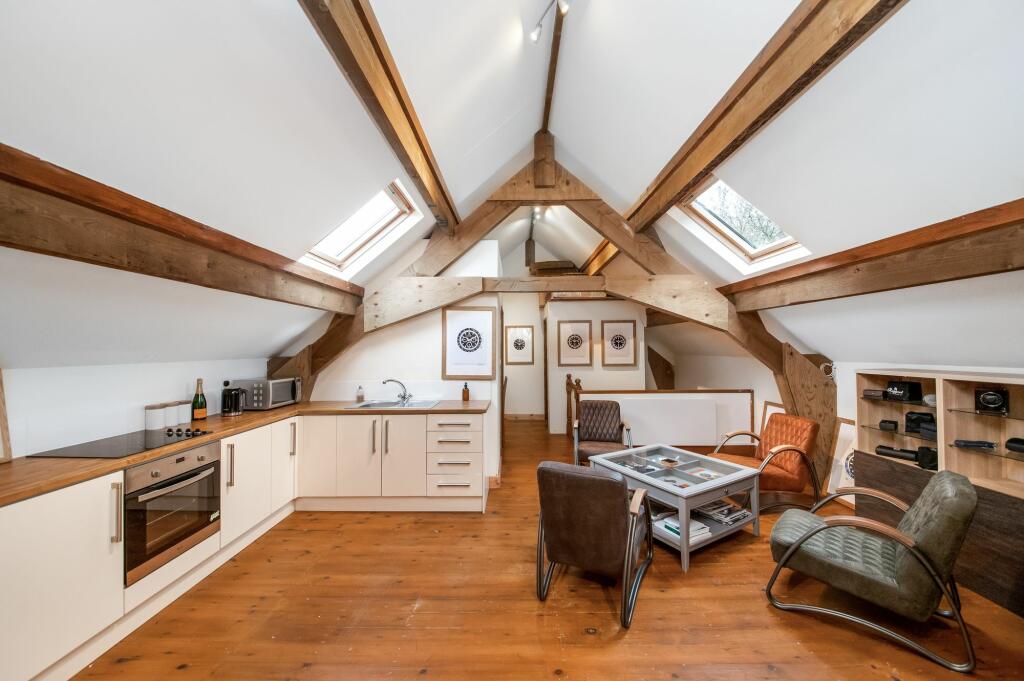Studio barn