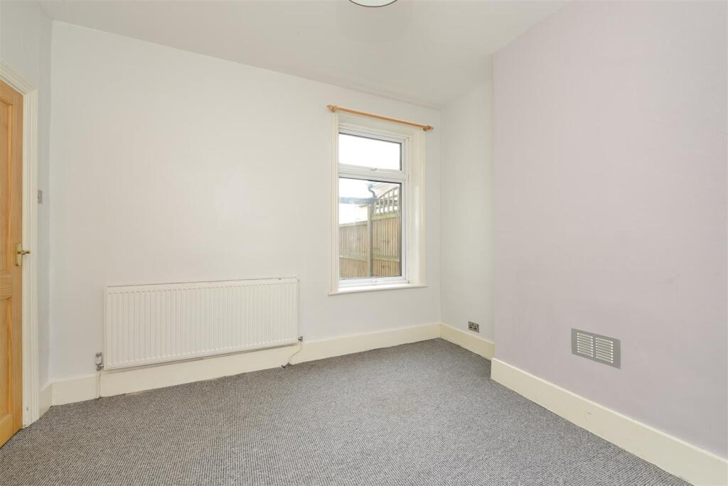 Bedroom.jpg