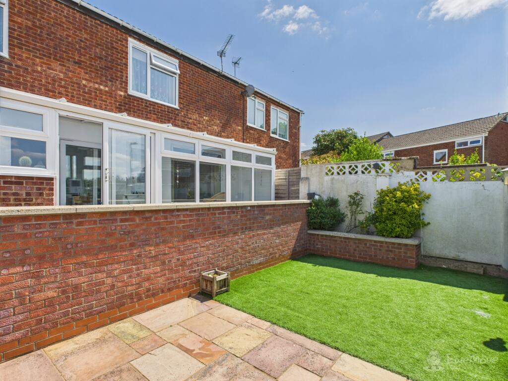 Garden- Mark Stephens EweMove Newmarket and Soham 