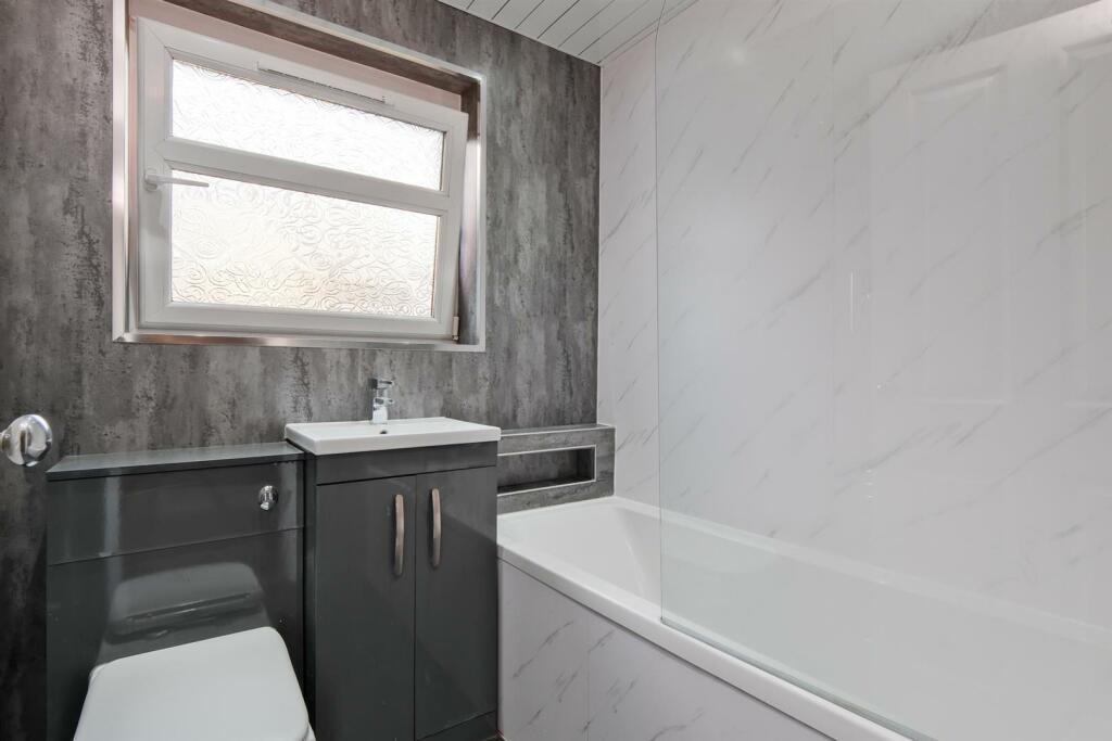 030-97 Craigneuk Street Wishaw, ML2 7UY.jpg