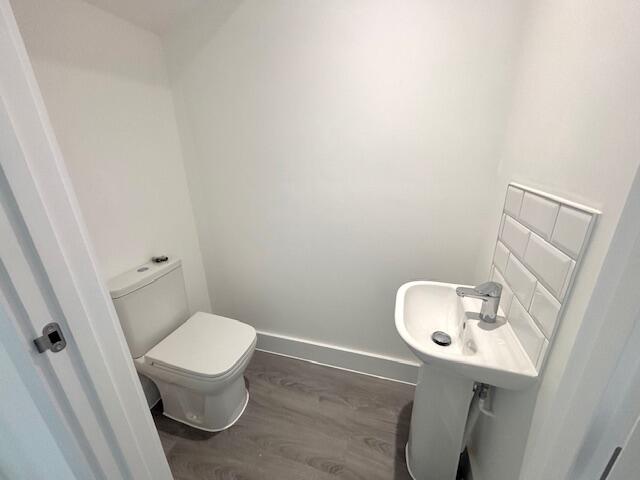 Cloakroom/wc