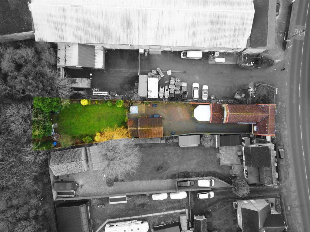105 High Street, Earith - Aerial Highlight Photo.j