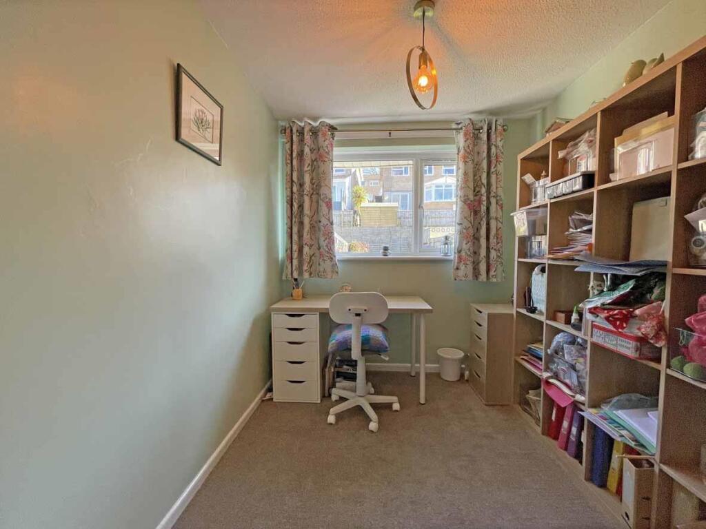 Holly Park Drive 46 Bed 3.jpg