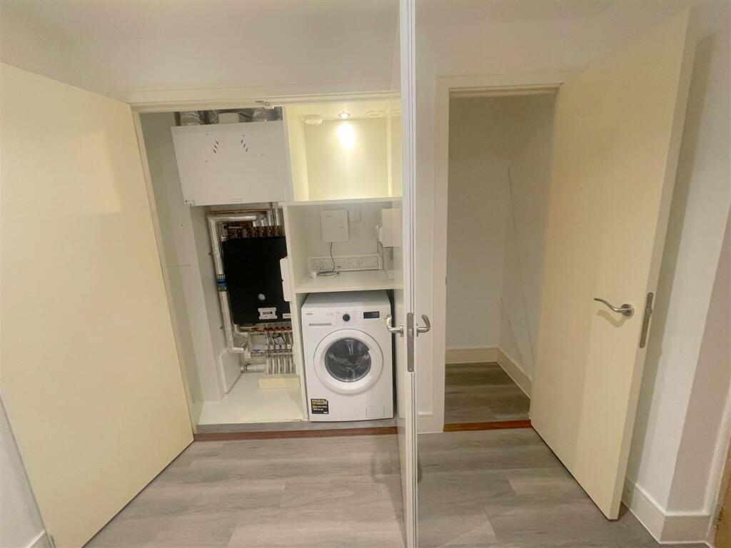 WhatsApp Image 2025-12-04 at 2.45.13 PM (2).jpeg