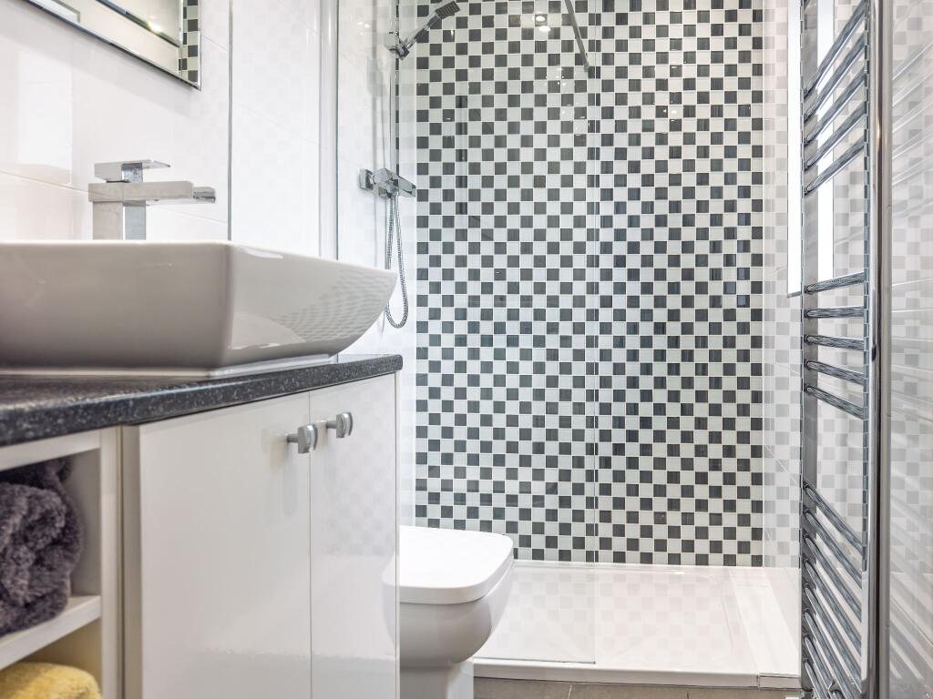Ensuite shower room