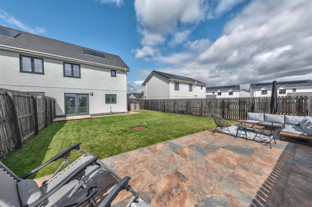 3 Greenhill Crescent Dundee-16.JPG