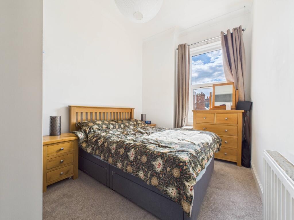 CAM02195G0-PR0088-STILL023