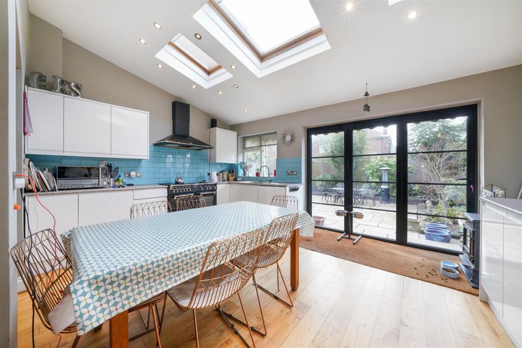 16 Wellgarth - 13.jpg