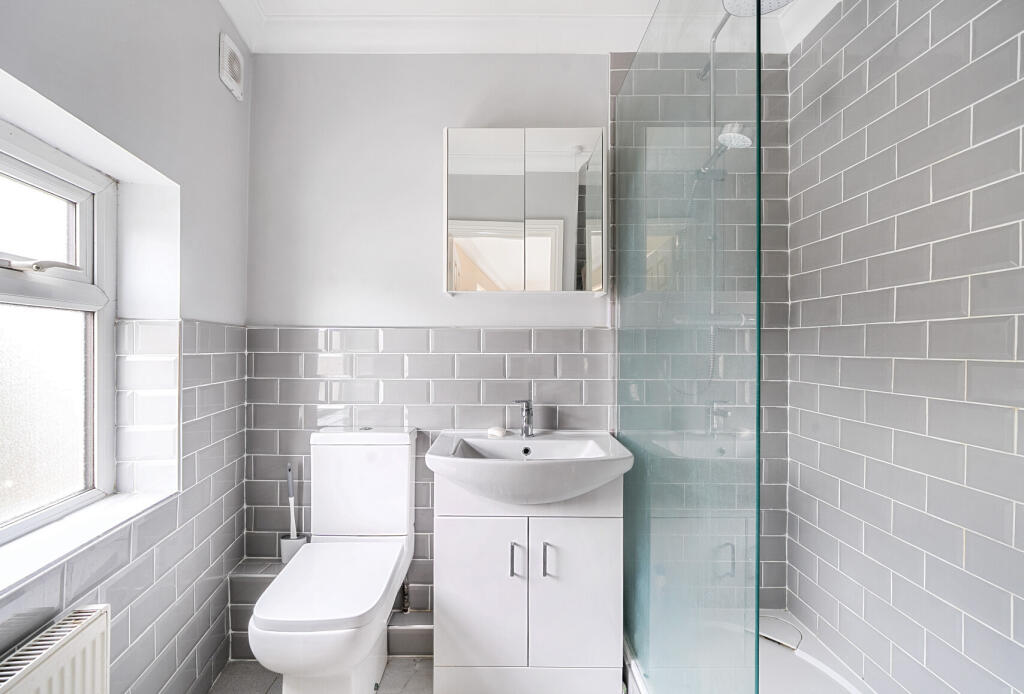 1279747-12-6825e5...