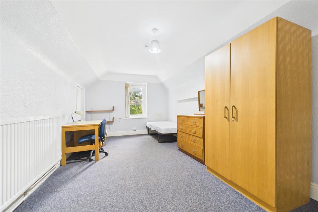 121 Redland Road, Redland, Bristol, BS6 6QX | Free