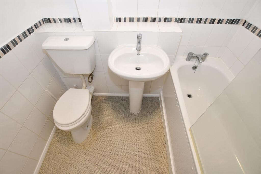 Bathroom.jpg