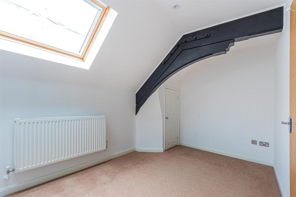 Amberley House 6-4.jpg