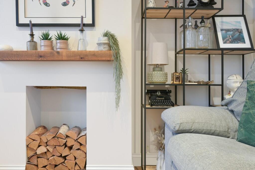 MORTIMER CRESCENT (5).jpg