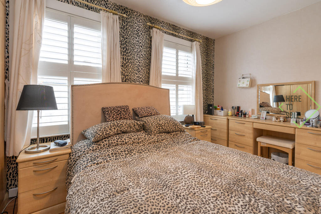 Cornwallis Grove N9-7