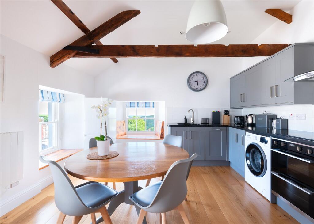 Merchant Open Living