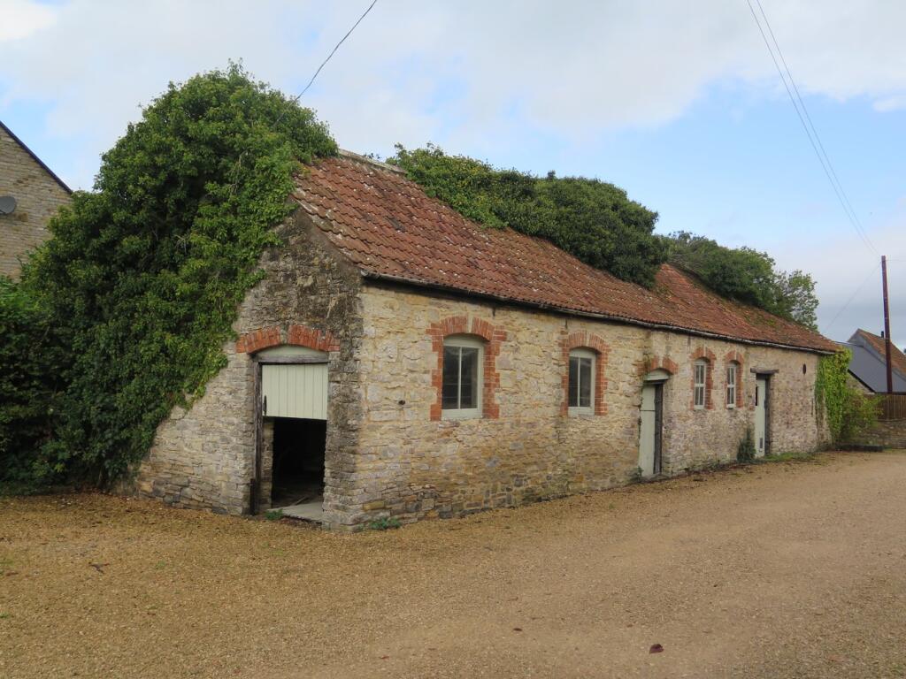 Barn with Planning Application (pending) to convert into three bedroom dwelling