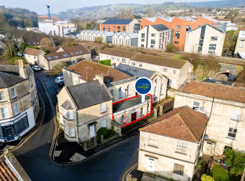 Flats 4, 18 &amp; 21 Oriel Buildings, Twerton Farm Clo
