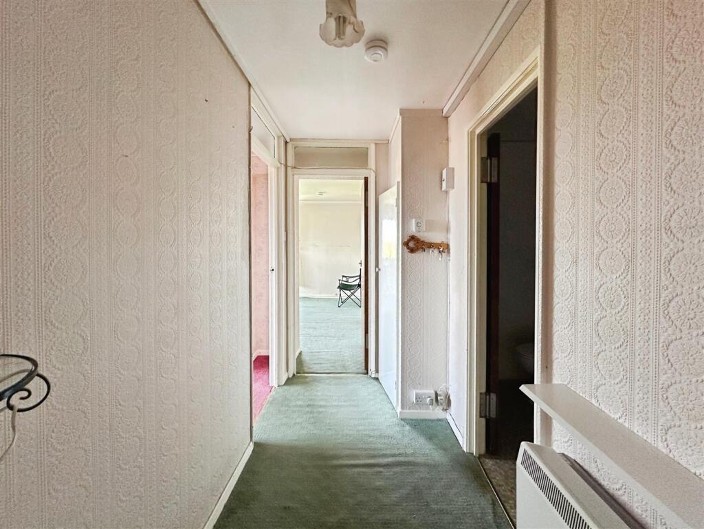 4db4aae9--4F07-B39C-EC94F0094CC7-42499-000013FB185