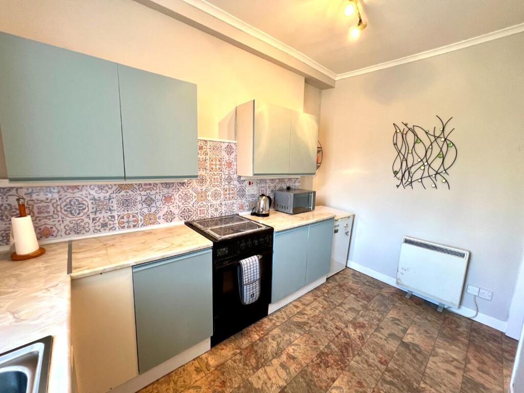 Kitchen / Dining