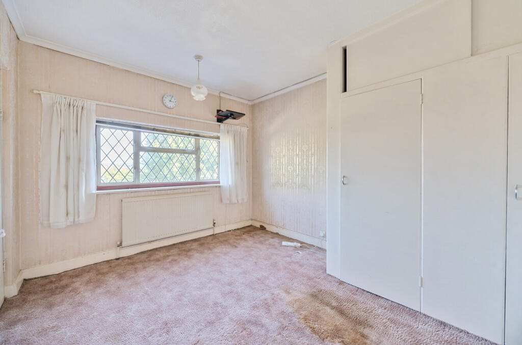 1334448-10-689b18...