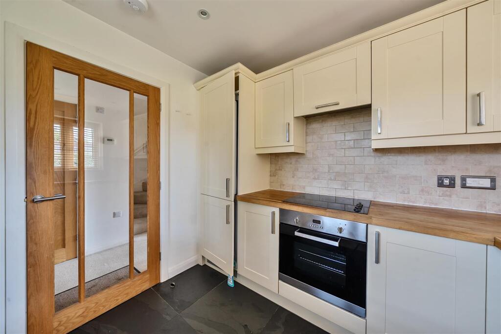 Gildene Cottage, 1 Canons Ashby Road, Moreton Pink