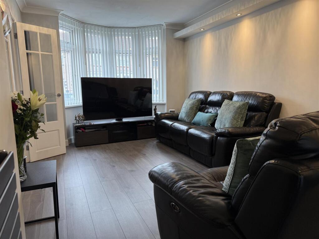 Lounge Dining Room