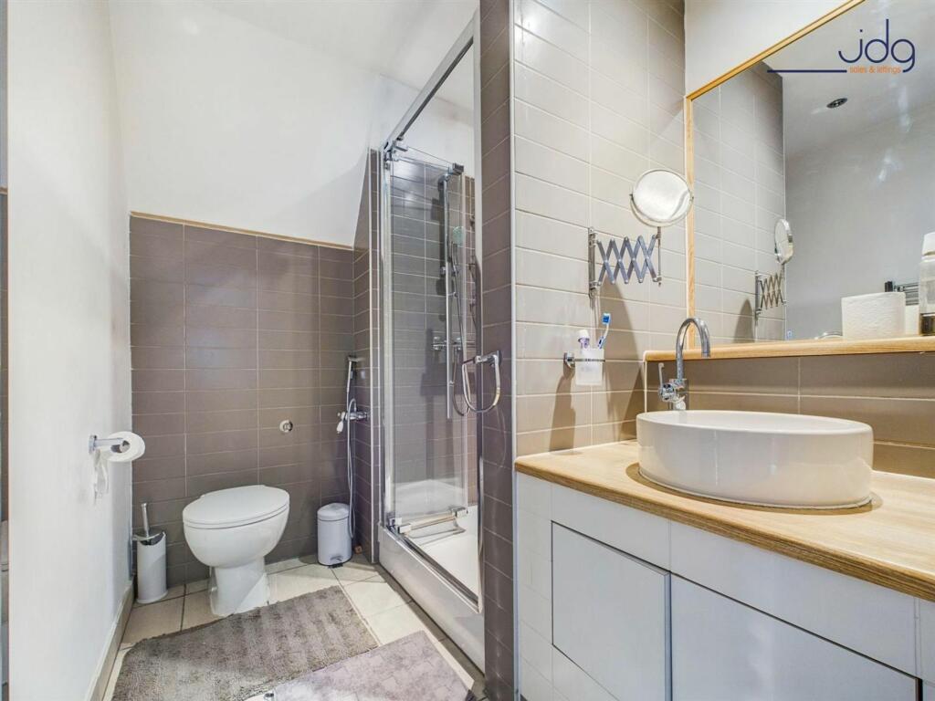 En-Suite Shower Room