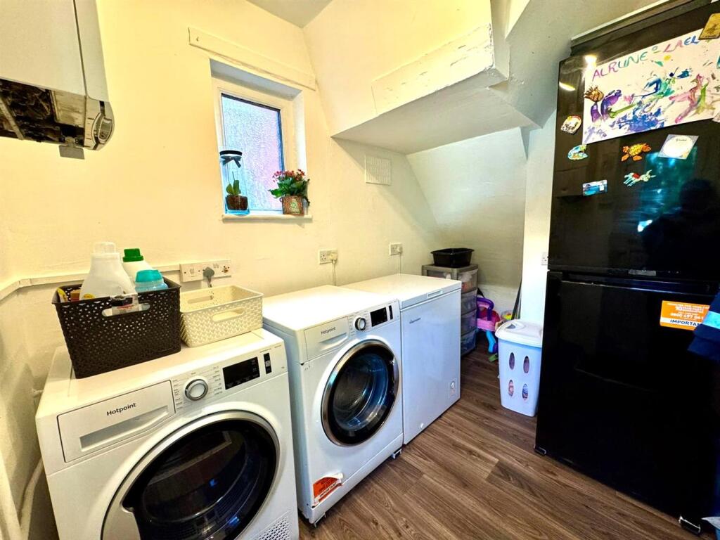 WhatsApp Image 2025-09-26 at 14.00.24 (5).jpeg