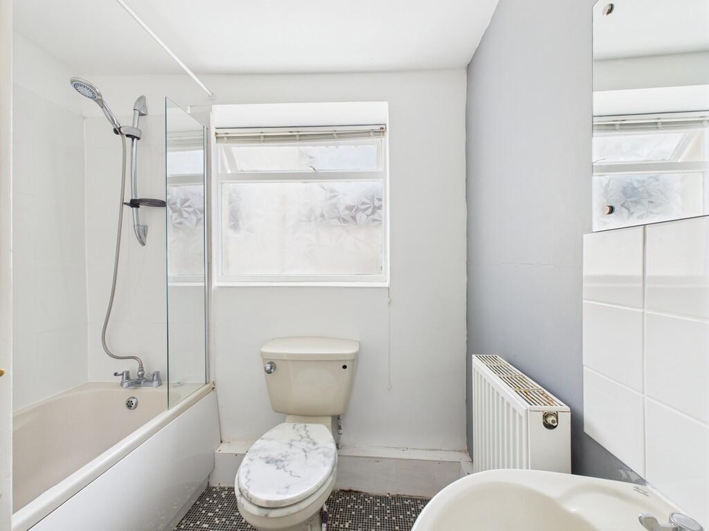 CAM03974G0-PR0158...