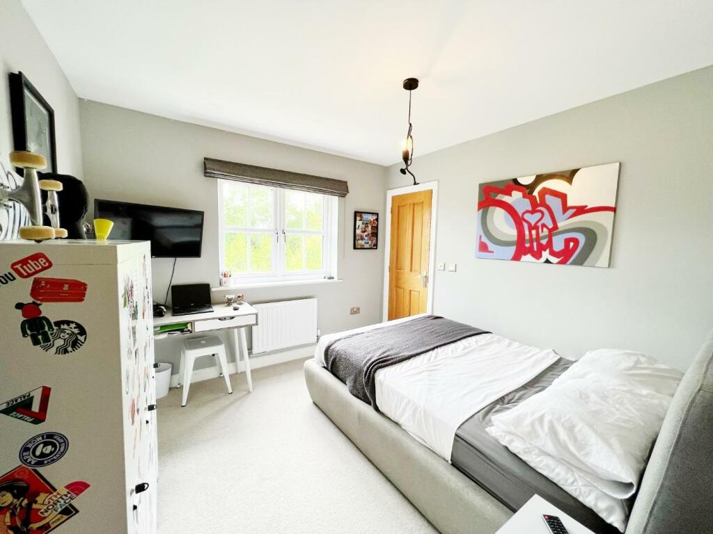 Bedroom 2 pic 1.jpg
