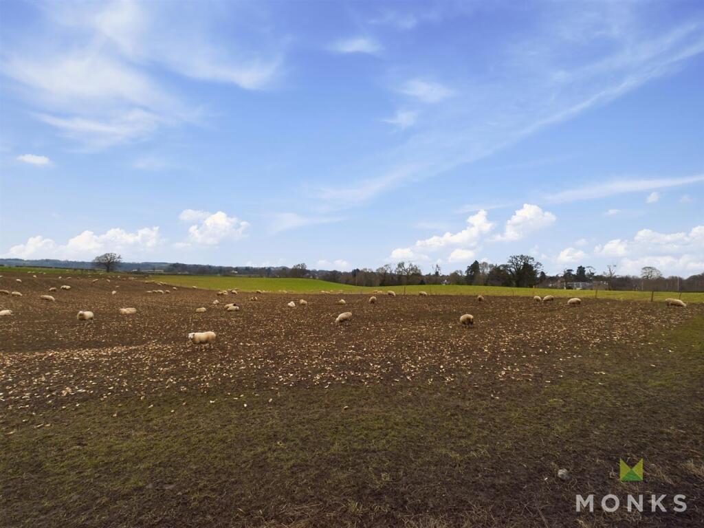 CAM01420G0-PR0549-STILL021.jpg