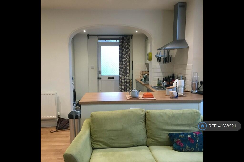 Kitchen &amp; Washing Machine Area