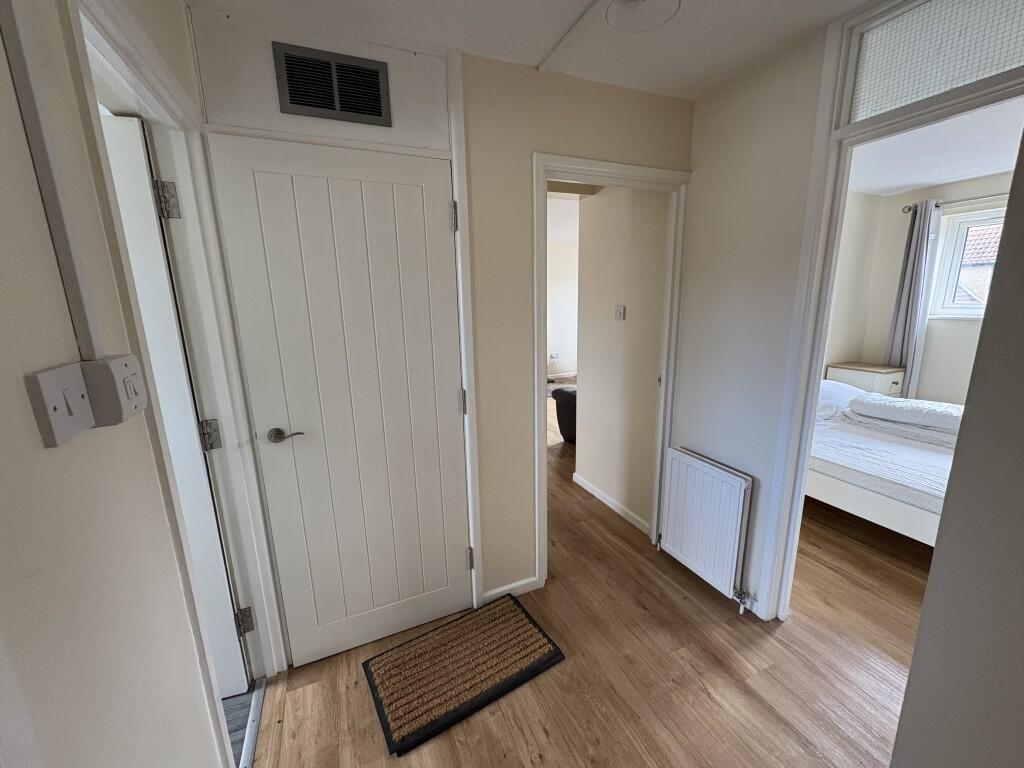 8  Medium  T202507101049.jpg