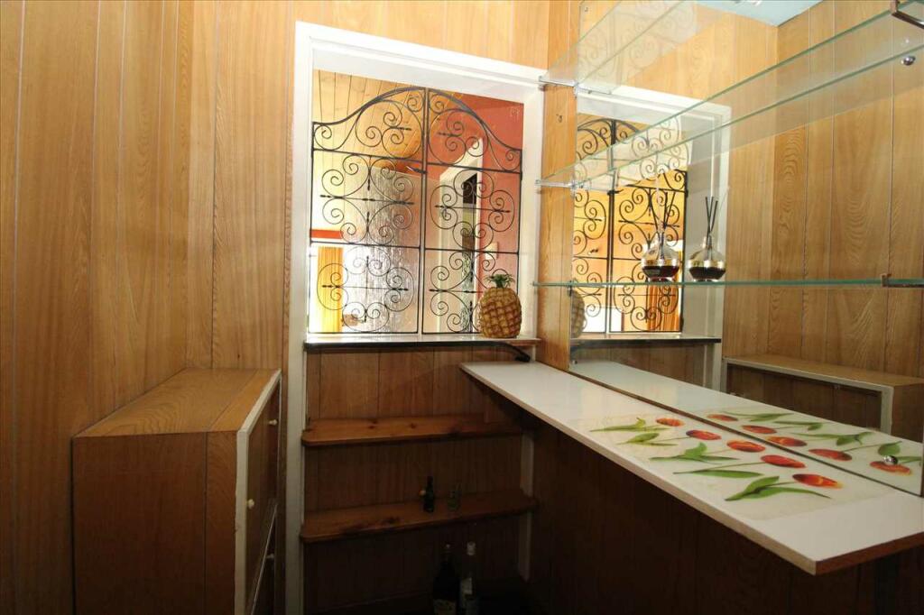 " Bar" Room