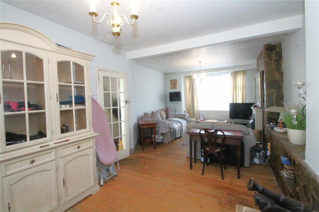 Living/Dinning Room