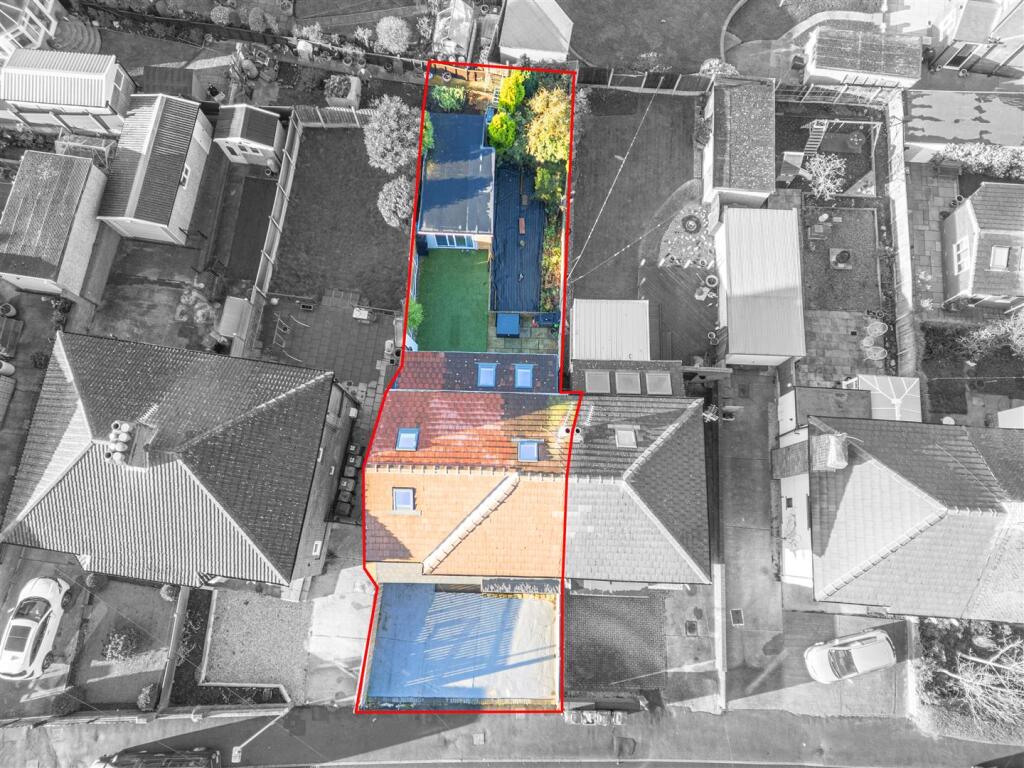 61.1 - 23 Queens Drive S75 2QQ.jpg