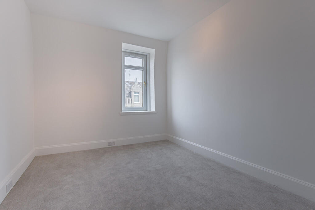 Bedroom1Angle1