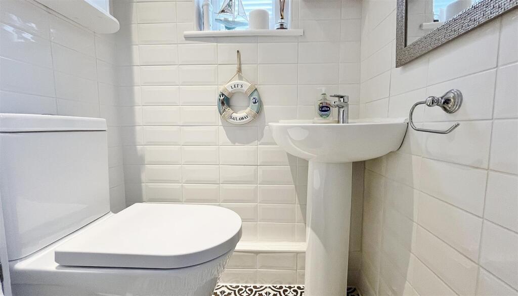 Shower Room &amp; Cloak Room