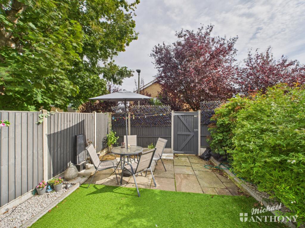 CAM02773G0-PR0355-STILL022