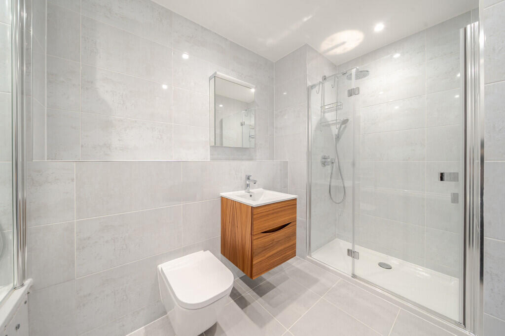 1357163-15-68d145...