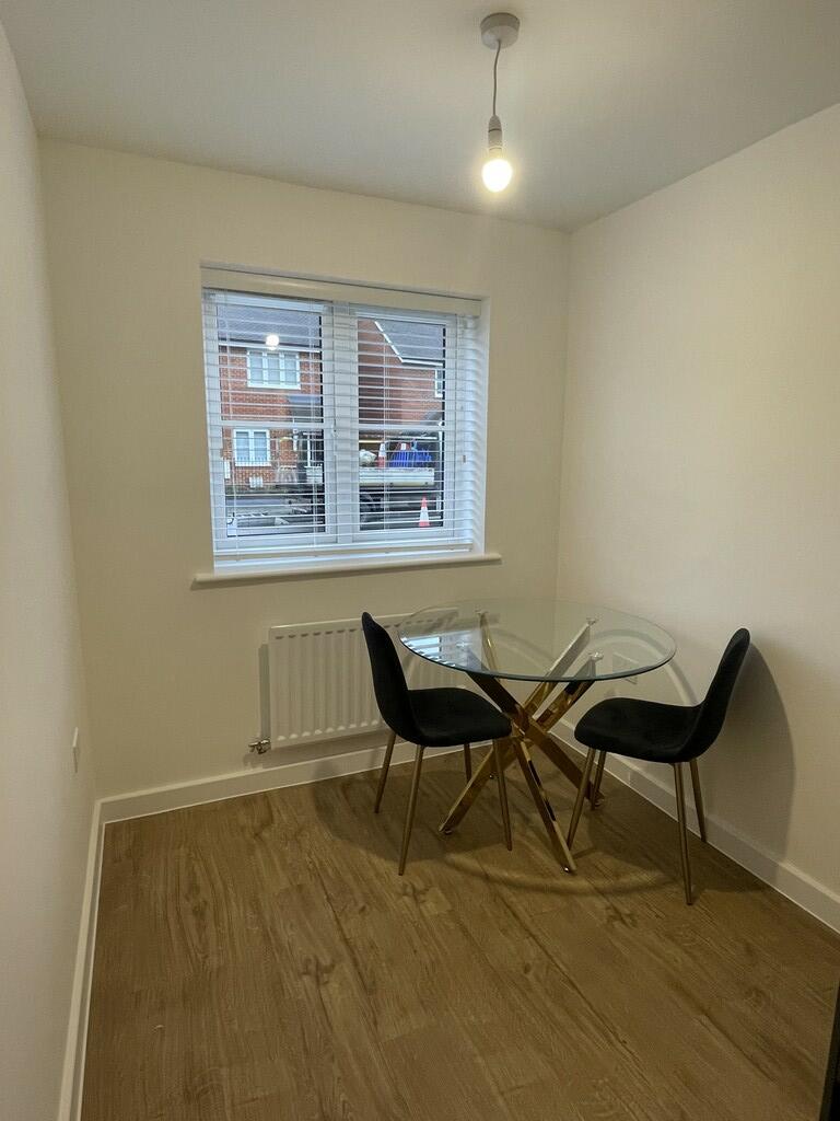 Dining/living are...