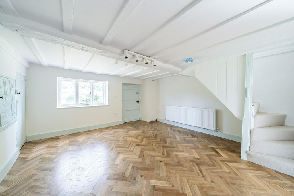 1296528-2-682c6fa...