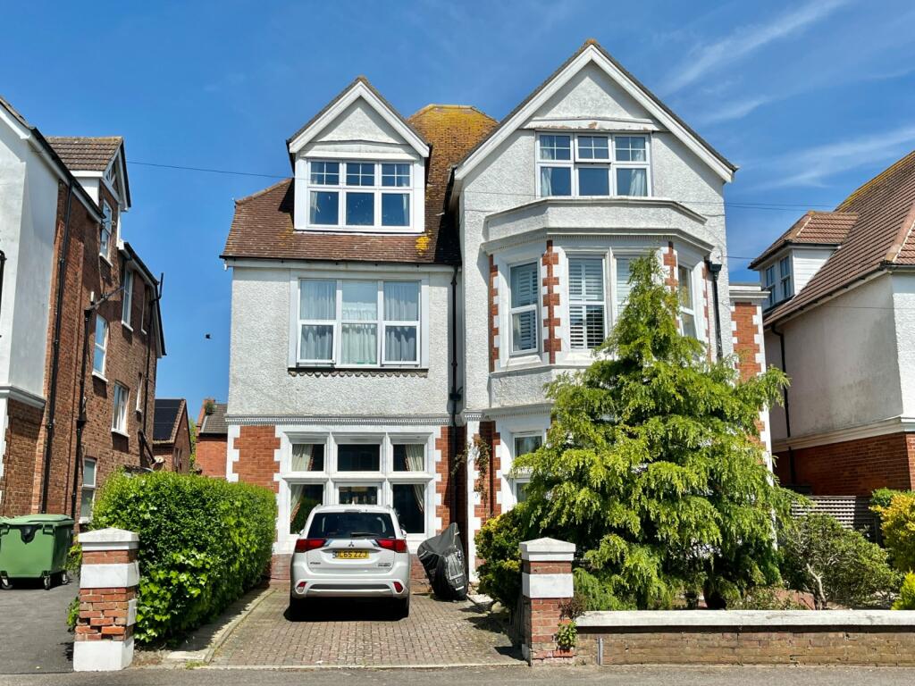 172 Sandgate Road