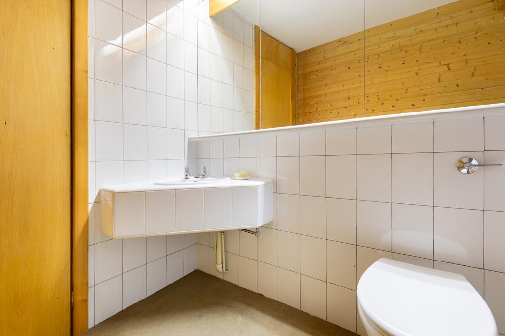 BATHROOM AGAIN