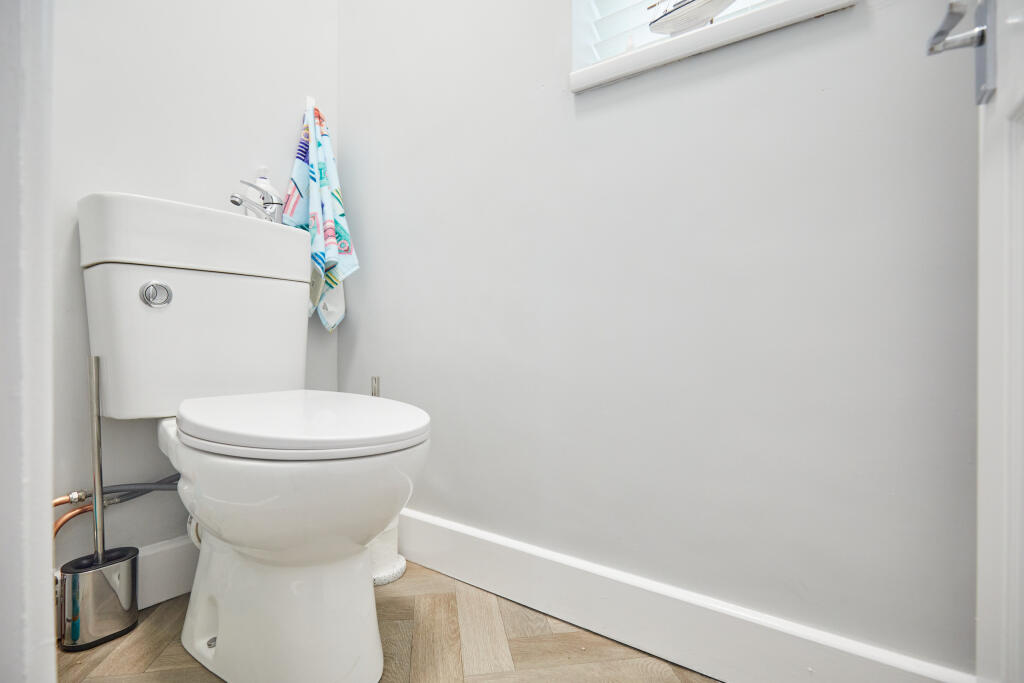 2 Barnesdale Road 22