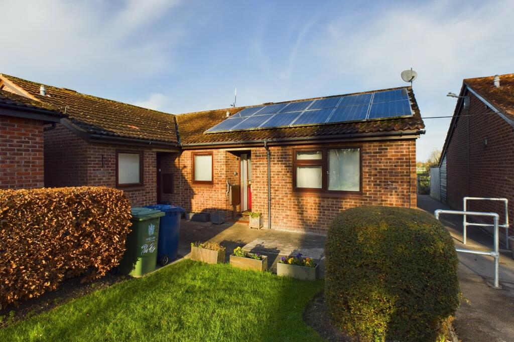 CAM02519G0-PR0209-STILL005