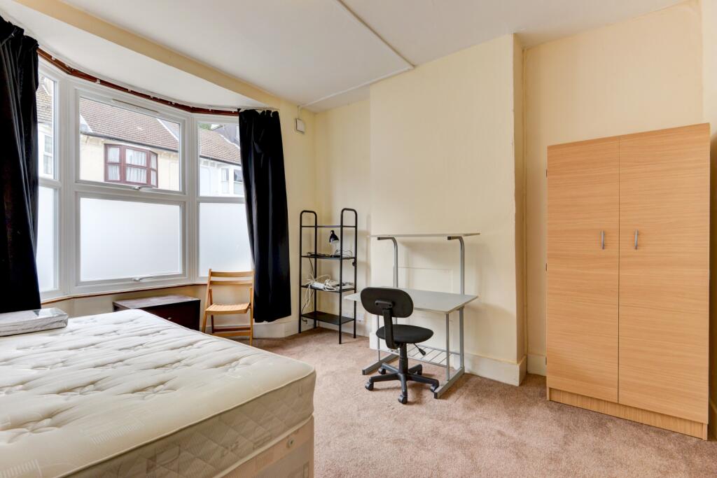 54 Argyle Road Bedroom 1 (2)