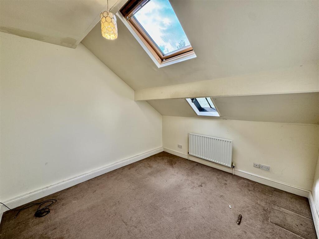 Fl 2A - Bedroom