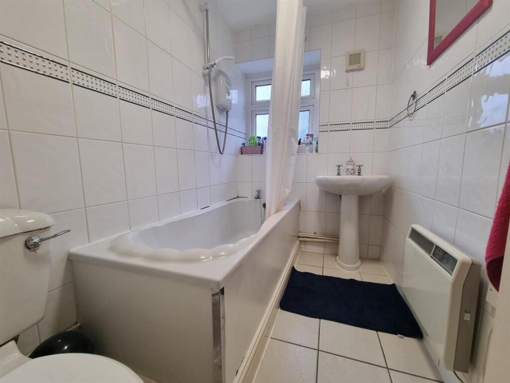 Modern Bathroom