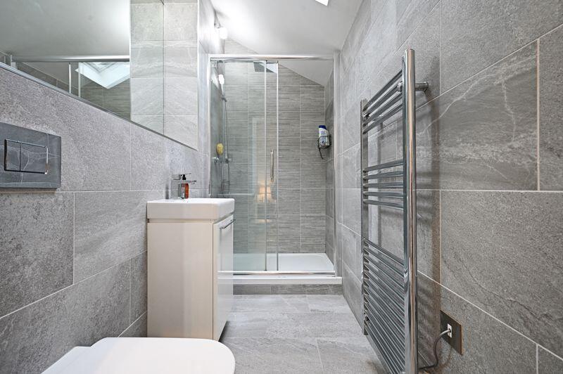 Bedroom 1 Ensuite